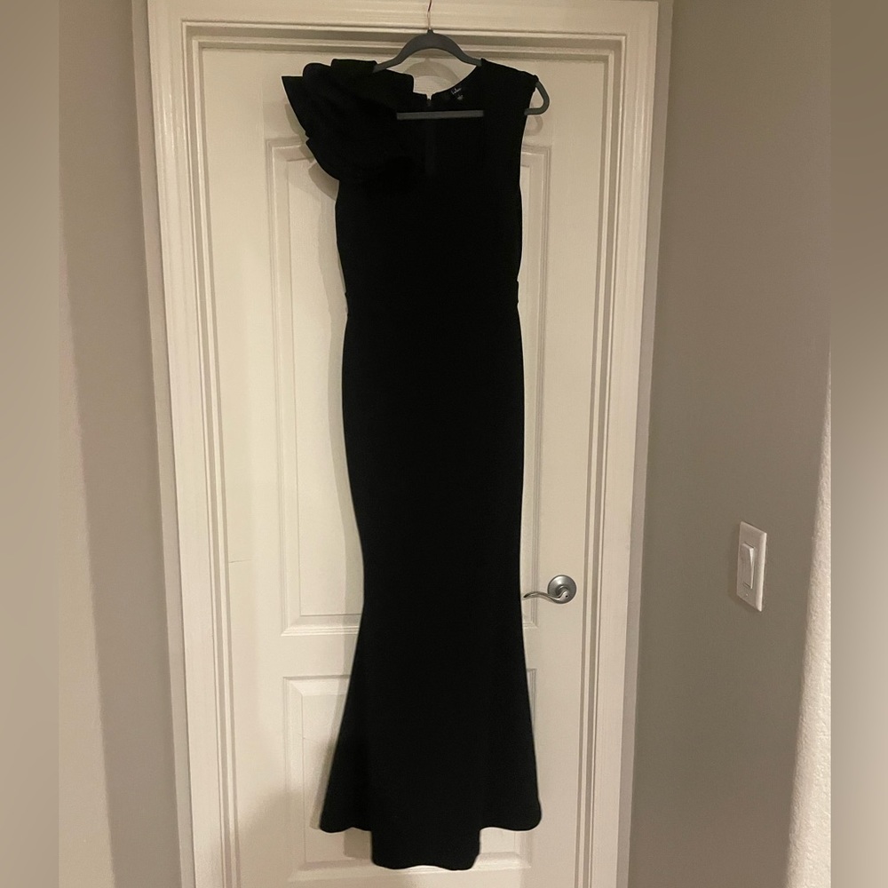 Lulus black dress